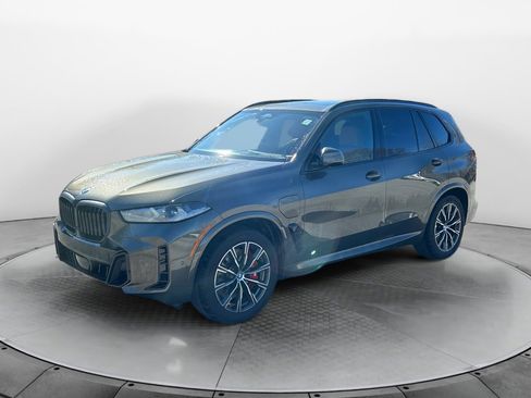 Used 2024 BMW X5 xDrive50e w/ M Sport Package image 3