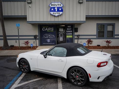 Used 2018 FIAT 124 Spider Abarth w/ Convenience Group image 4