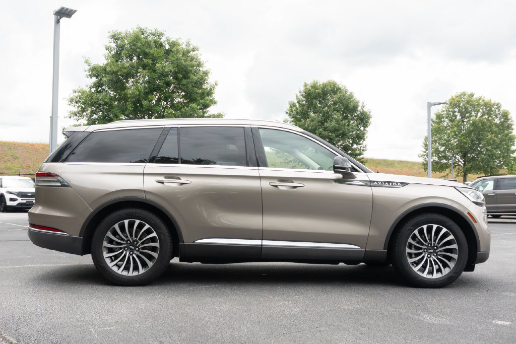Used 2020 Lincoln Aviator Reserve w/ Elements Package Plus RWD image 11