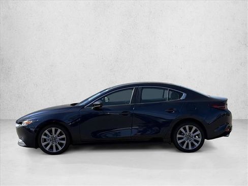 Used 2021 MAZDA MAZDA3 s image 8