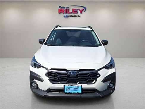 Used 2024 Subaru Crosstrek 2.5i Limited w/ Crosstrek Mirror Package image 8