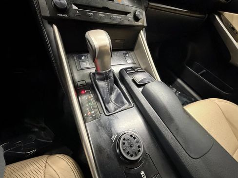 Used 2014 Lexus IS 350 AWD w/ Luxury Package w/Brown Wood image 33