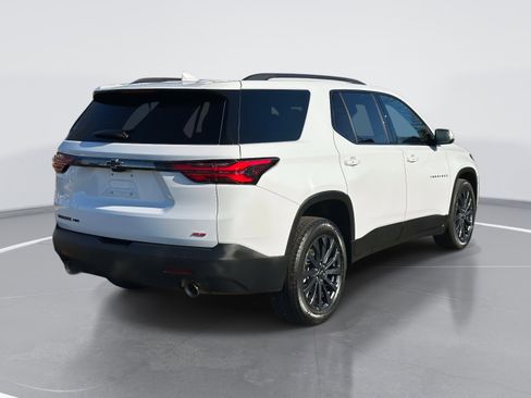 Used 2023 Chevrolet Traverse RS image 5