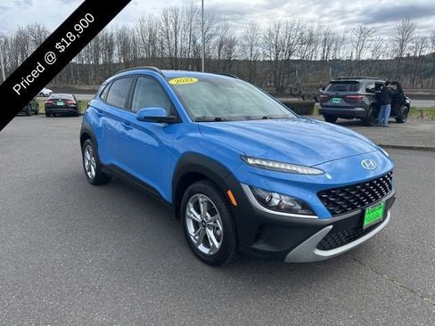 Used 2022 Hyundai Kona SEL w/ Convenience Package AWD/4WD image 3