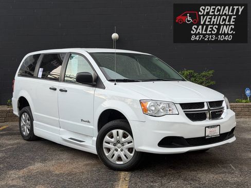 Used 2019 Dodge Grand Caravan SE w/ Power Convenience Group I FWD image 5