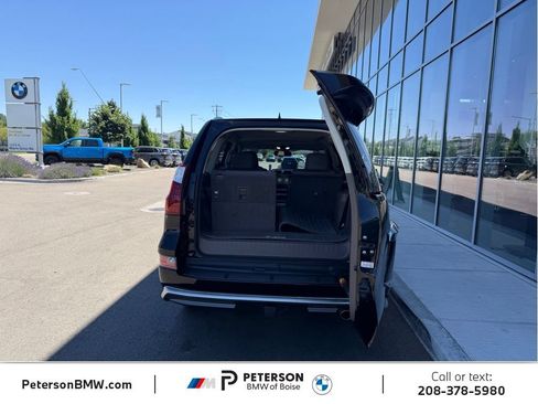 Used 2018 Lexus GX 460 Premium AWD/4WD image 12