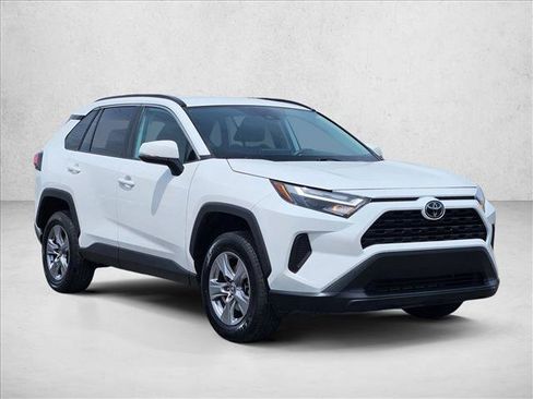 Used 2024 Toyota RAV4 XLE FWD image 3