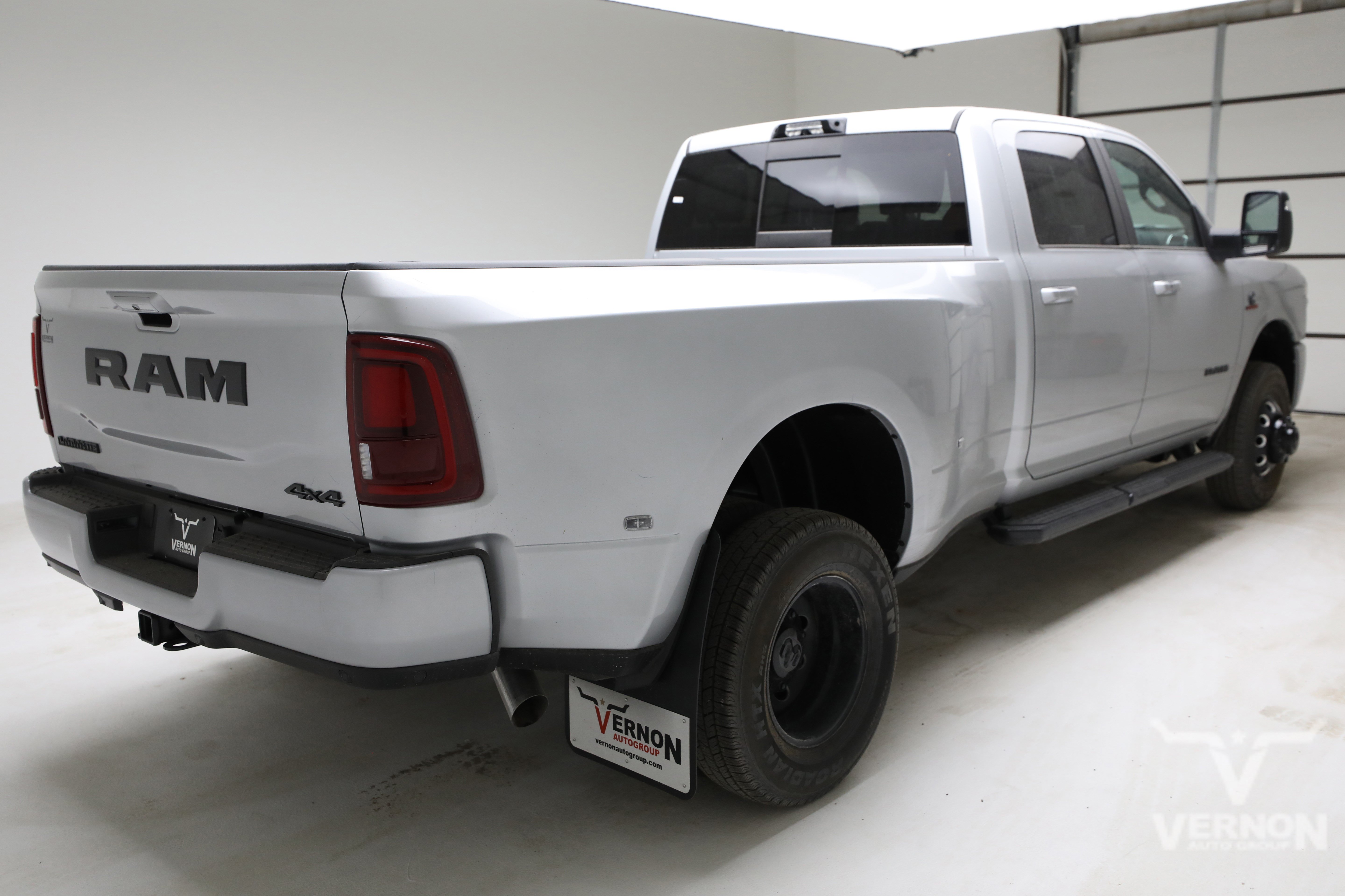 New 2026 RAM 3500 Laramie AWD/4WD image 5