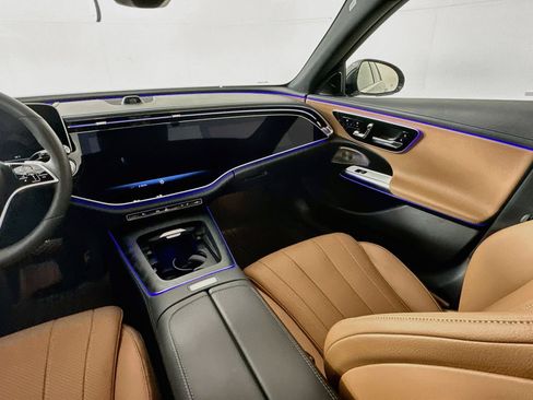 Used 2024 Mercedes-Benz E 350 4MATIC Sedan image 26
