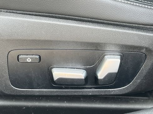 Used 2019 BMW 330i Sedan RWD image 19
