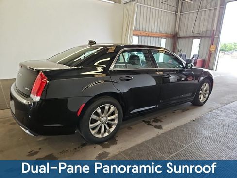 Used 2017 Chrysler 300 Limited w/ Value Package AWD/4WD image 11