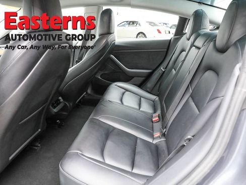 Used 2023 Tesla Model 3 Standard Range image 19
