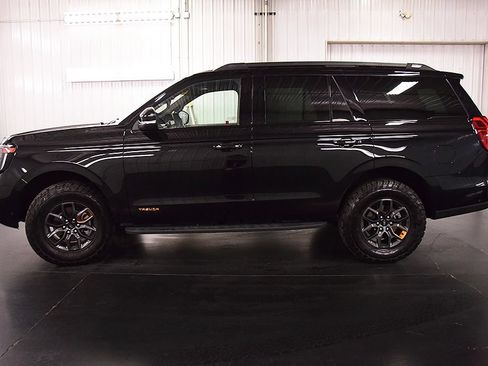 Used 2025 Ford Expedition Tremor AWD/4WD image 4