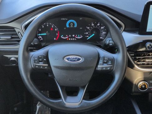 Used 2020 Ford Escape SE image 23