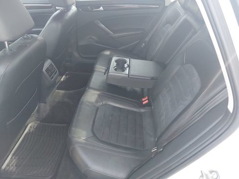 Used 2015 Volkswagen Passat TDI SEL Premium FWD image 34