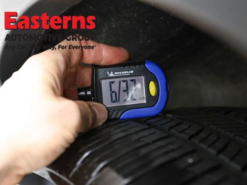 Used 2023 Nissan Pathfinder SL w/ SL Premium Package image 28