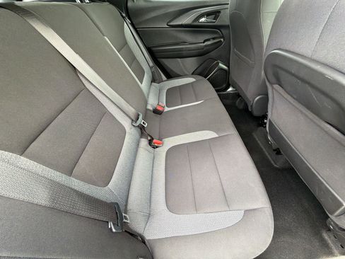Used 2025 Chevrolet TrailBlazer LT FWD image 33