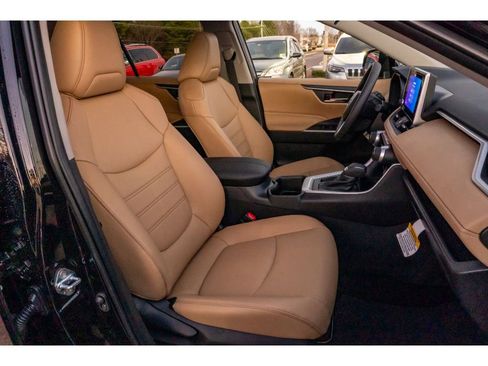 New 2025 Toyota RAV4 XLE Premium image 17