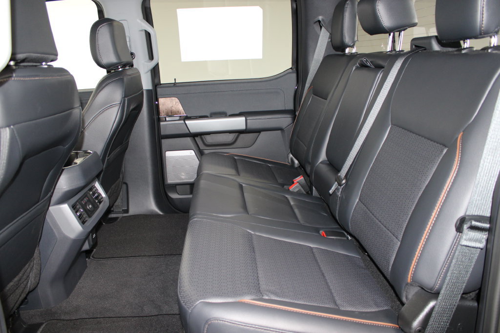 New 2026 Ford F350 Lariat w/ Black Appearance Package AWD/4WD image 16