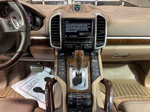 Used 2012 Porsche Cayenne S AWD/4WD image 22