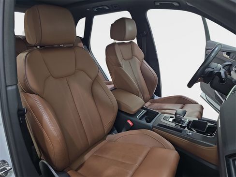 Used 2023 Audi Q5 e Prestige image 12