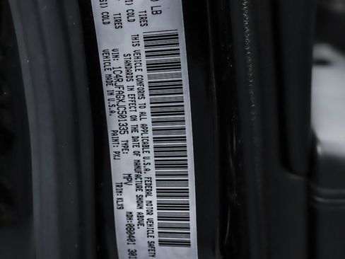 Used 2018 Jeep Grand Cherokee Altitude image 53