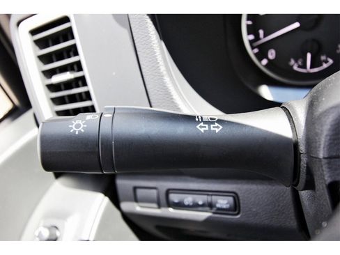 Certified 2024 Nissan Frontier SV w/ Technology Package image 15