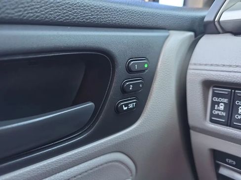 Used 2018 Honda Odyssey EX-L image 24