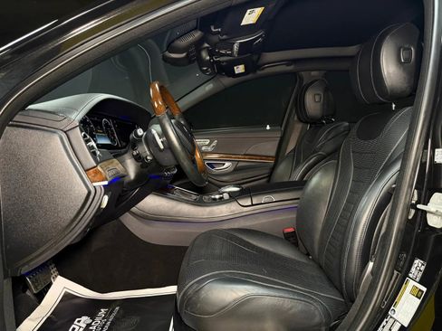 Used 2017 Mercedes-Benz S 550 4MATIC Sedan image 29