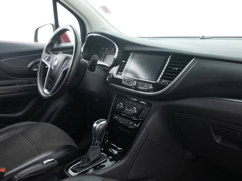 Used 2019 Buick Encore Preferred FWD image 29