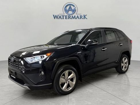 Used 2019 Toyota RAV4 Limited image 1