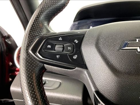 Used 2024 Chevrolet Trax RS FWD image 23