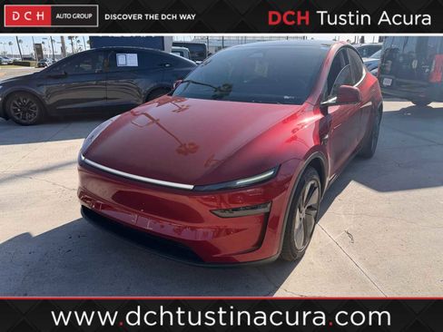 Used 2026 Tesla Model Y AWD image 1