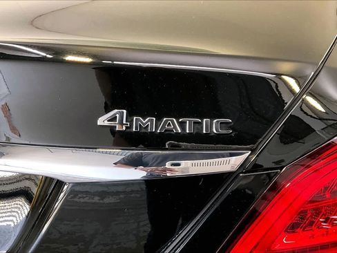 Used 2021 Mercedes-Benz C 300 4MATIC Sedan image 10