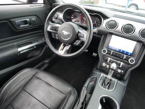 Used 2020 Ford Mustang GT Premium w/ Equipment Group 401A image 9