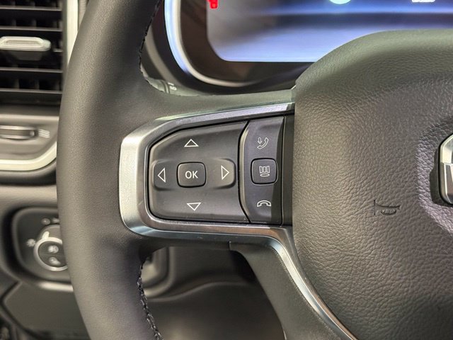 Used 2026 RAM 2500 Laramie AWD/4WD image 21