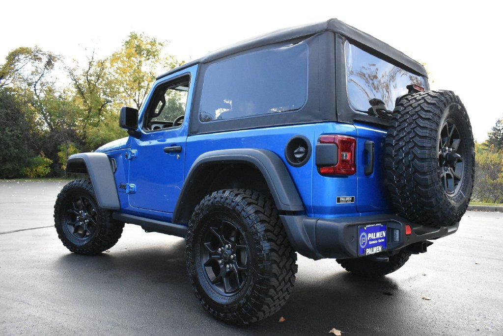 Used 2025 Jeep Wrangler Sport AWD/4WD image 9