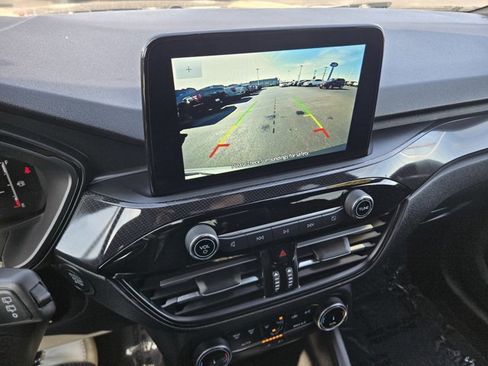 Certified 2025 Ford Escape ST-Line image 9