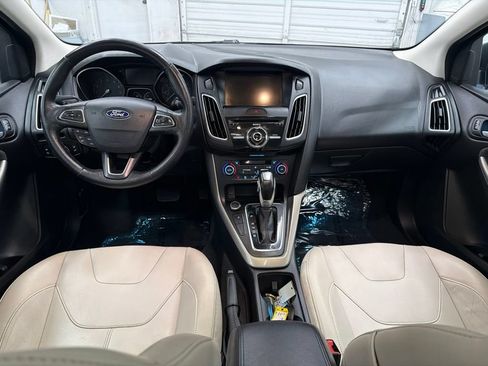 Used 2017 Ford Focus Titanium w/ Titanium Technology Package FWD image 23