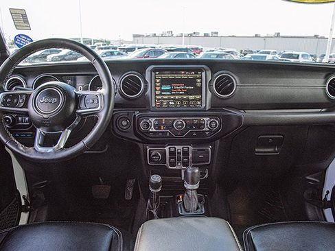 Used 2022 Jeep Wrangler Unlimited Sahara w/ Cold Weather Group image 5