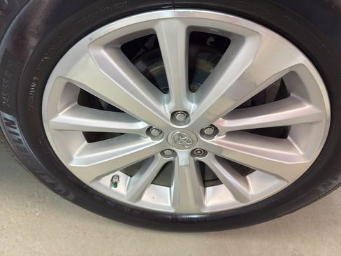 Used 2013 Toyota Highlander Limited AWD/4WD image 34