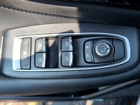 Used 2022 Subaru Outback Limited image 17