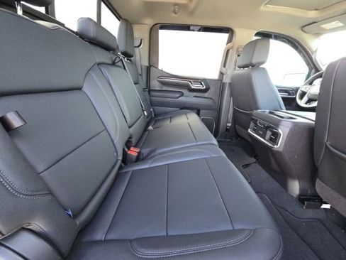 Used 2025 GMC Sierra 1500 SLT w/ SLT Premium Package image 14