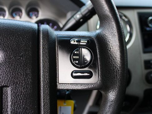 Used 2016 Ford F250 XLT w/ XLT Value Package image 23