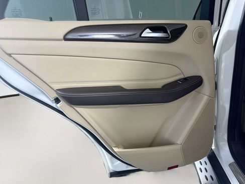 Used 2018 Mercedes-Benz GLE 350 image 26