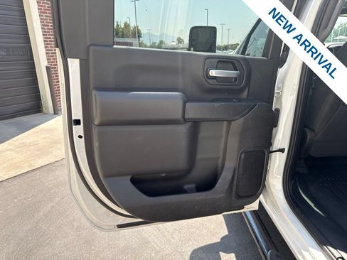 Used 2025 Chevrolet Silverado 2500 Custom w/ Custom Value Package AWD/4WD image 15