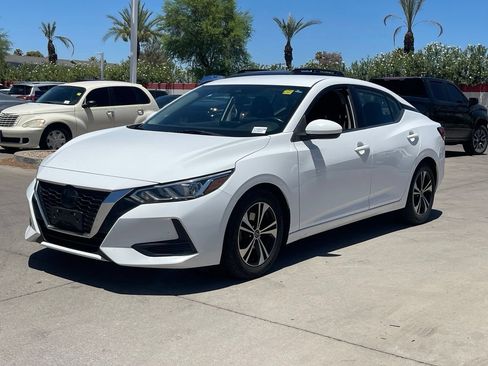 Used 2022 Nissan Sentra SV FWD image 2