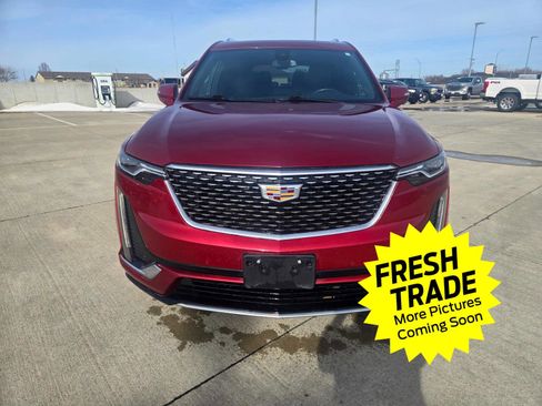 Used 2020 Cadillac XT6 Premium Luxury image 2