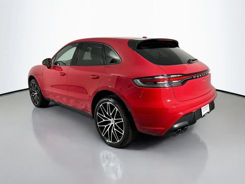 Certified 2023 Porsche Macan AWD/4WD image 3