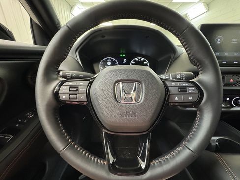 Used 2025 Honda HR-V Sport image 27